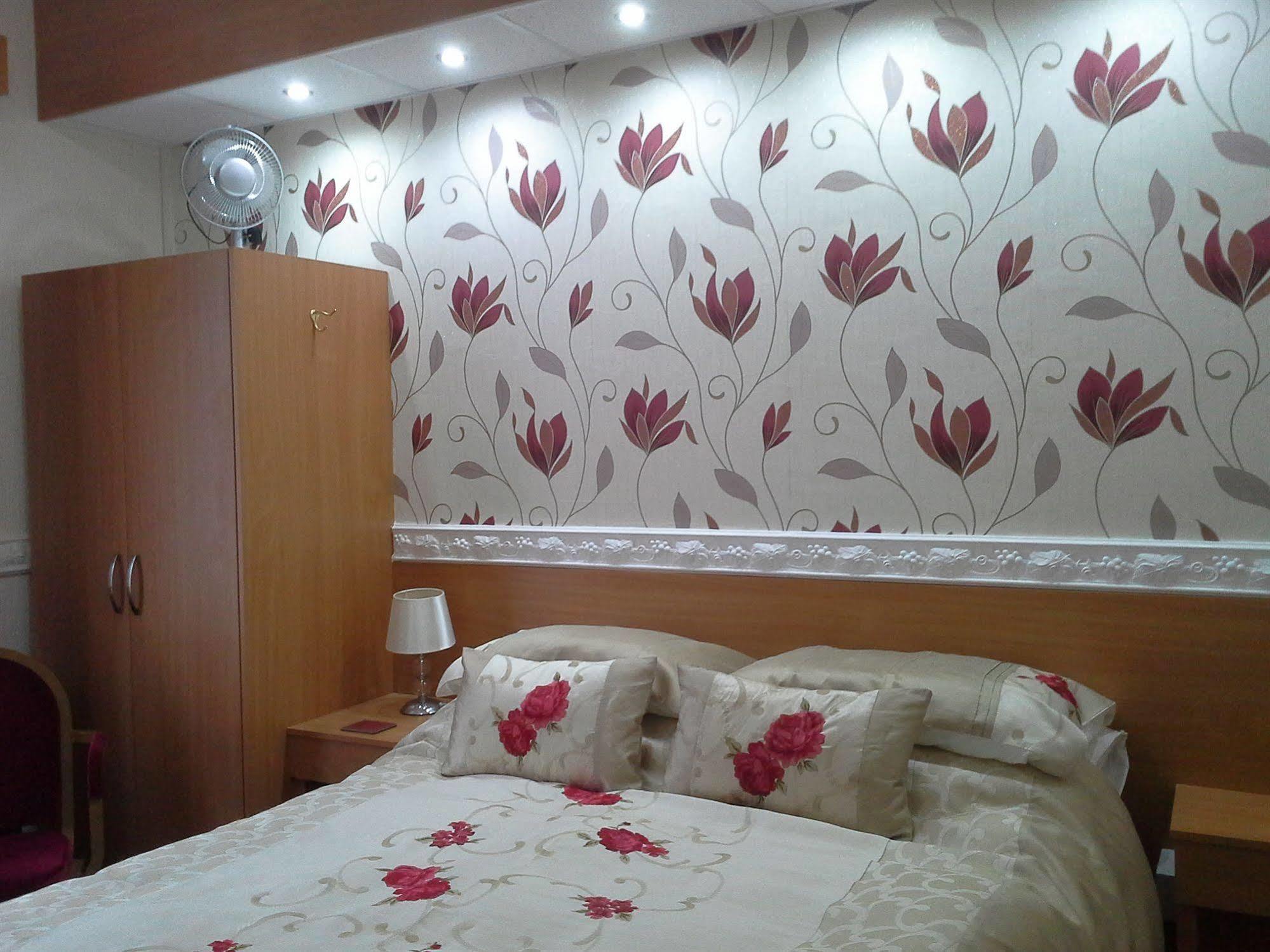 The Golden Sands B&B Μπλάκπουλ Εξωτερικό φωτογραφία
